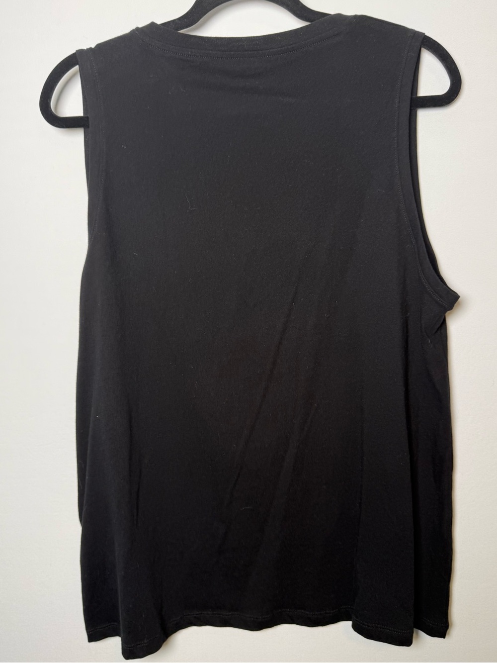 Madewell Women’s Softfade Cotton V-Neck Tank, Black, XL - Picture 2 of 3